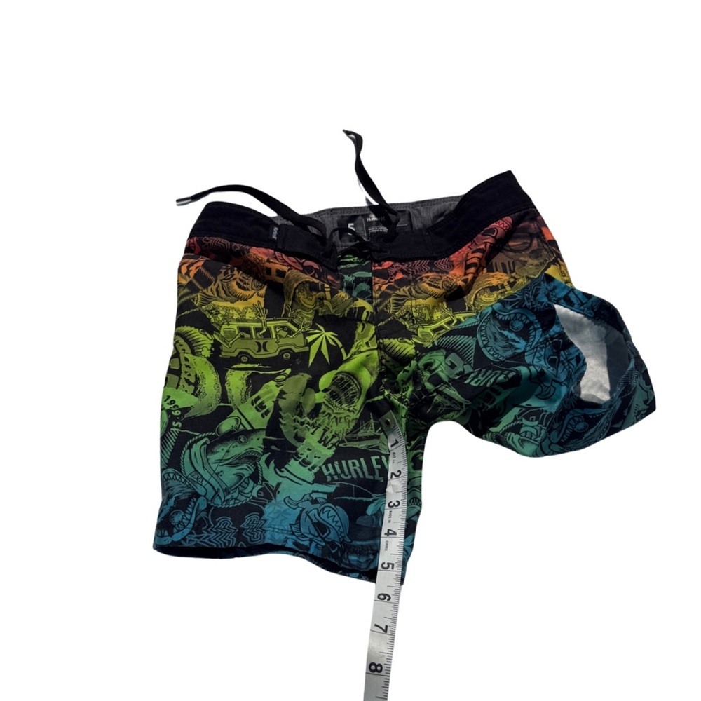 Hurley‎ Boys Size 5 Swim Trunks | Shark Surf Y2K - Picture 5 of 6